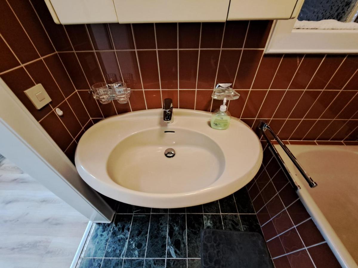 Muttis Apartment Monchengladbach Ngoại thất bức ảnh